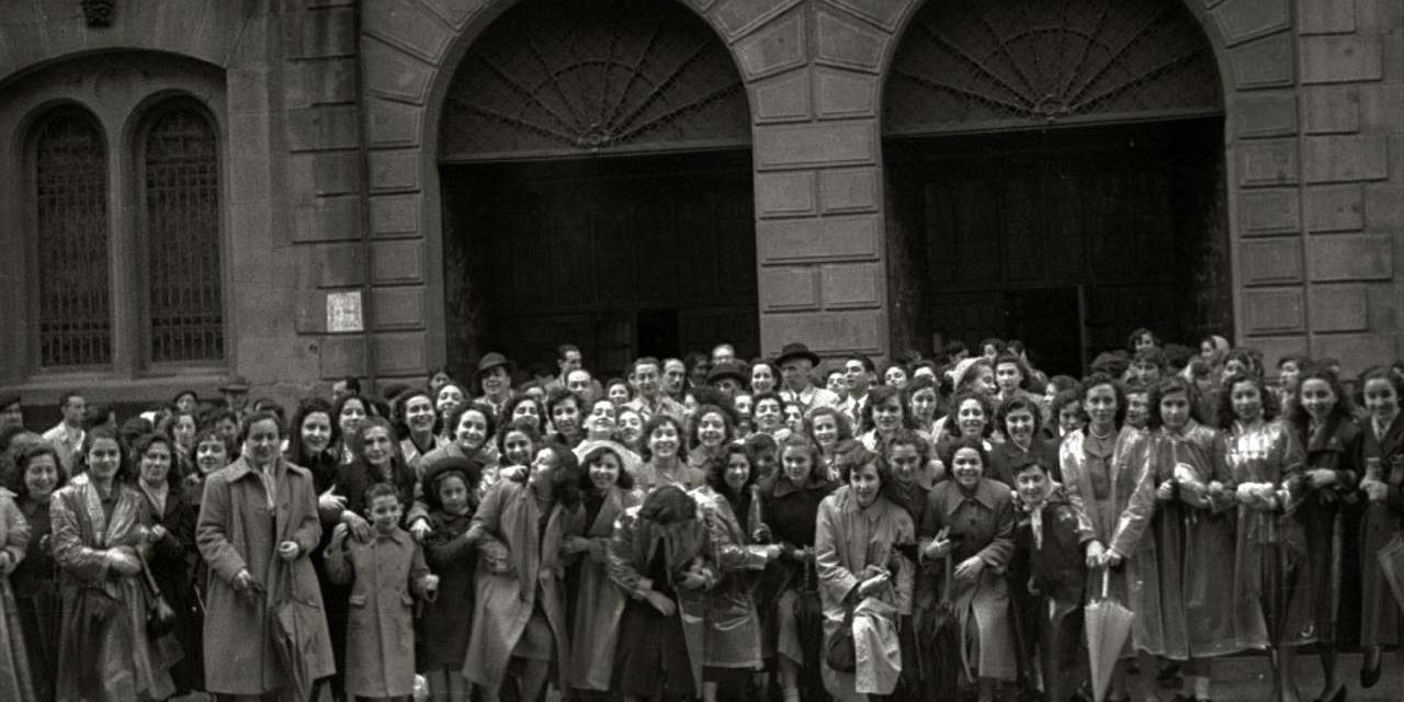 LAS MUJERES ESPAÑOLAS EN LA POSGUERRA