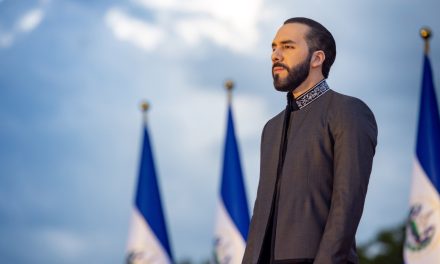 La hipocresía como forma de hacer política: